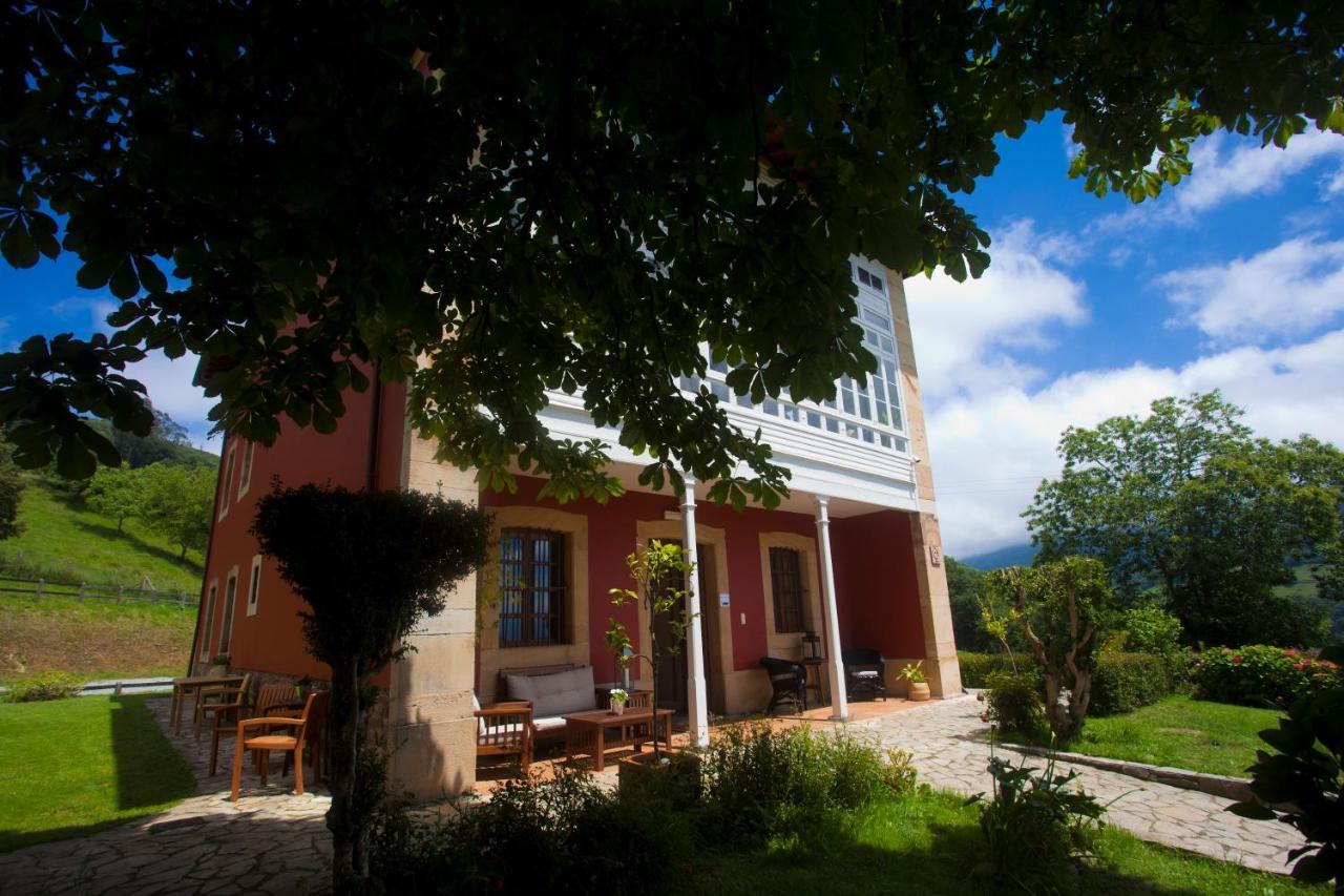 Casona De Indias Hotel Piloña Buitenkant foto