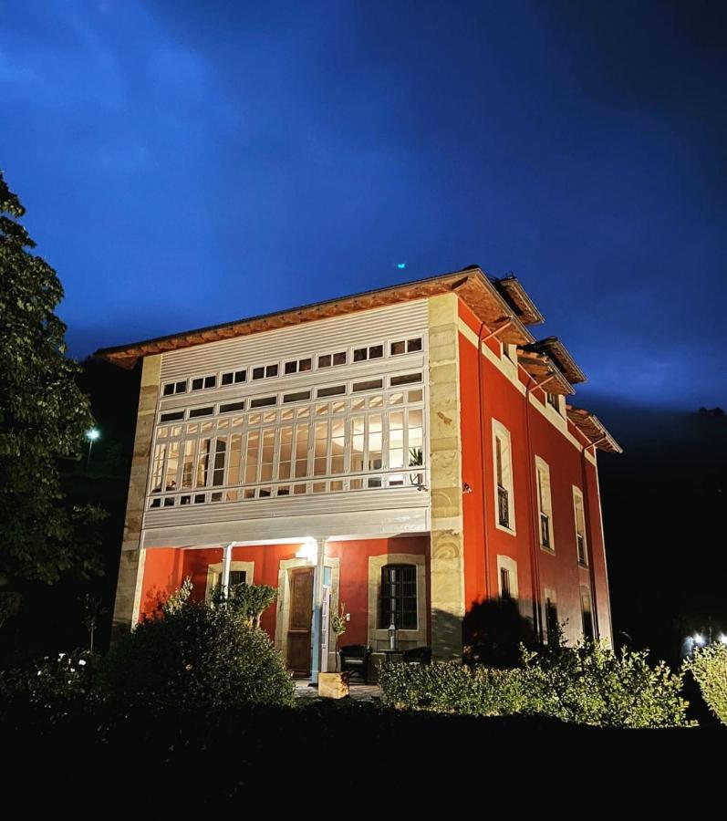 Casona De Indias Hotel Piloña Buitenkant foto